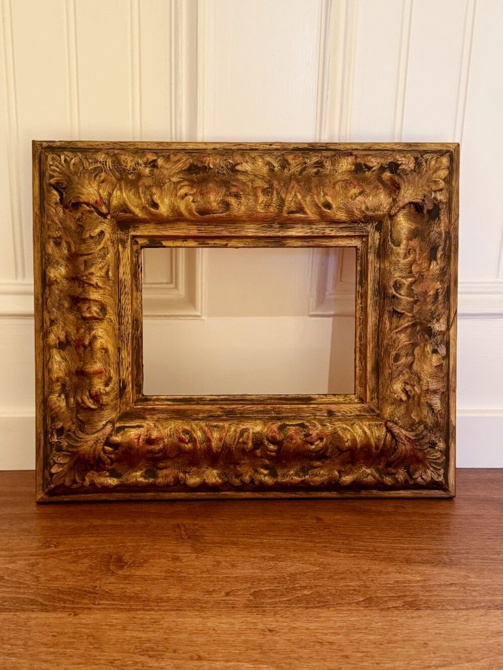 Vintage Ornate Gold Wood Picture Frame – Fits 5x7